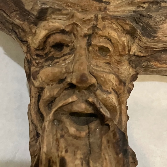 Hand carved driftwood - Picture 8 of 8